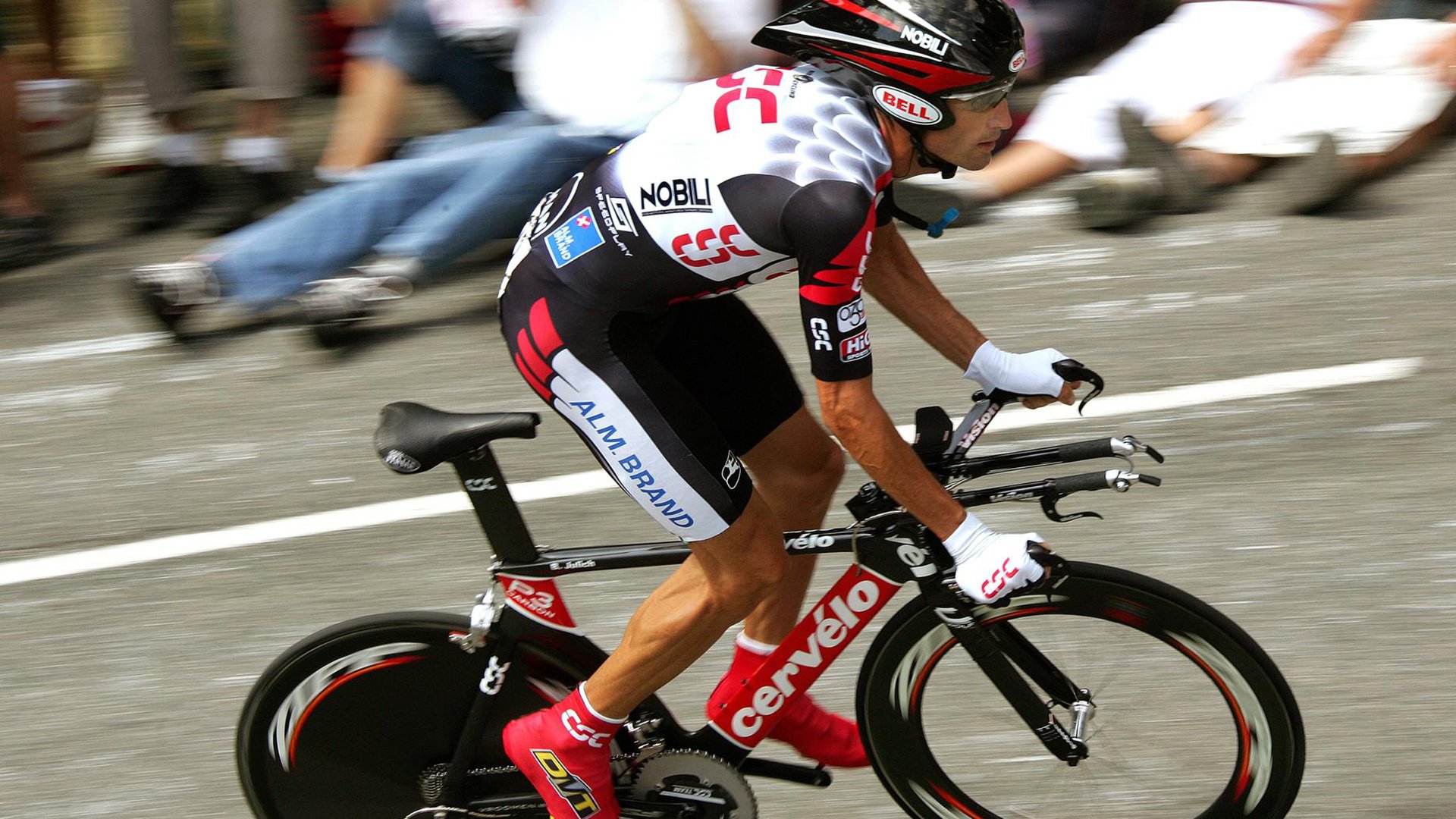 比赛中球队的团队协作程度得到提升，比赛中球队的团队协作程度得到提升的例子