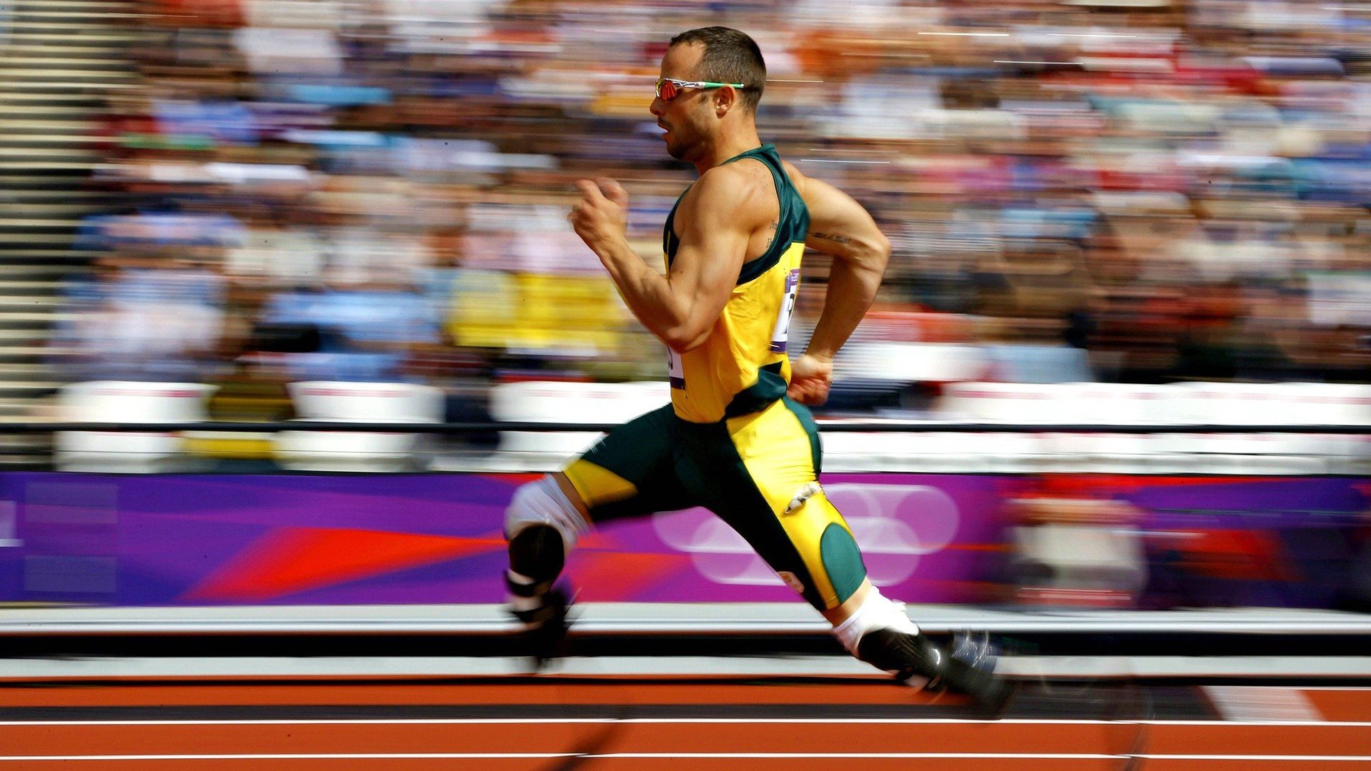 西班牙队内氛围积极，团结一心冲金，西班牙队队歌